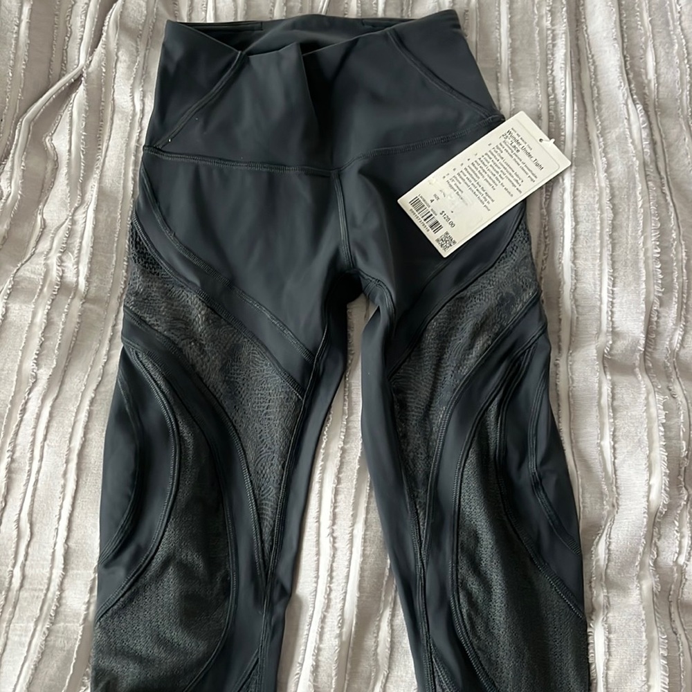 Lululemon Wunder Under tight 25” Lace NWT size 4